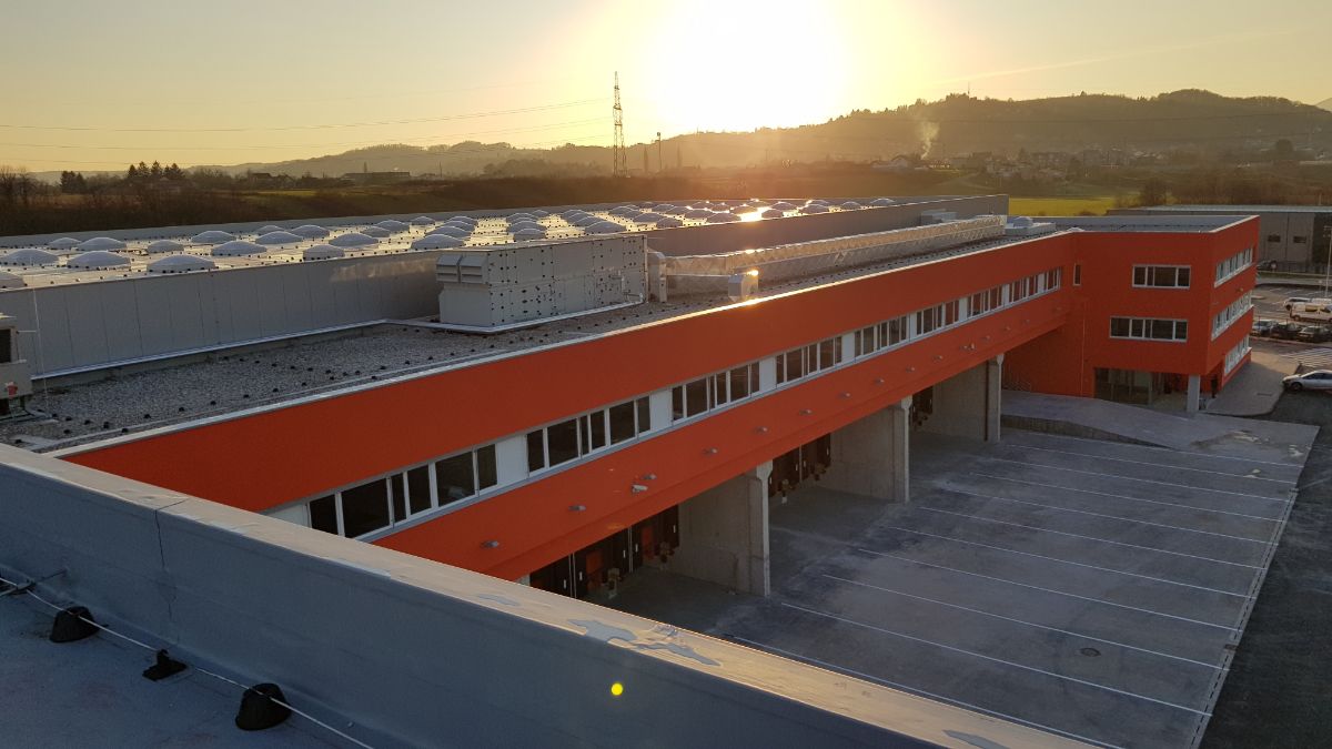 00000104 gebruder weiss logistics 2