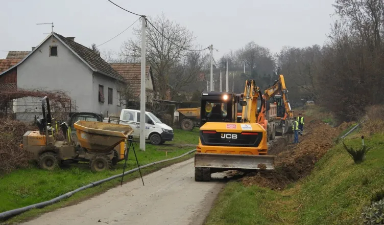 00000204 aglomeracija kutina 2