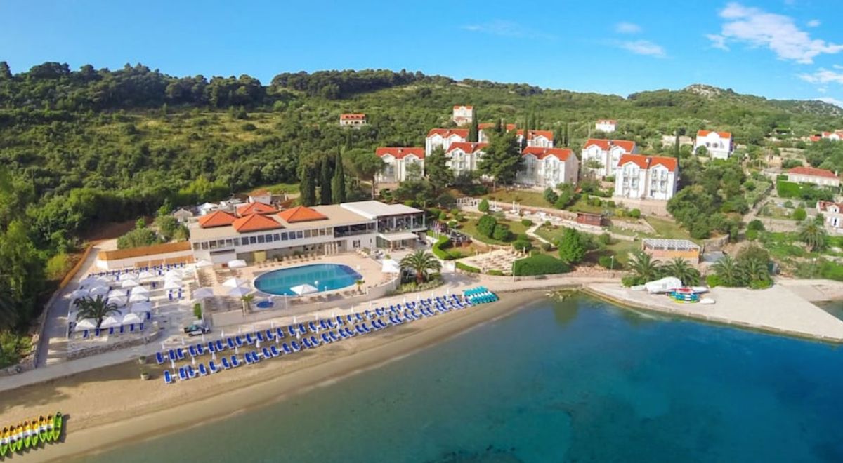 00000258 kalamota resort 1